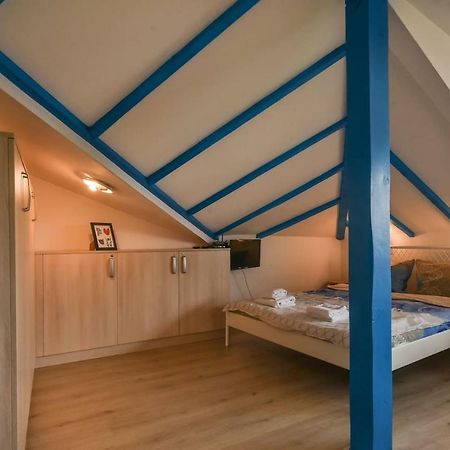 The Ivy House - A Cozy Attic Near The City Center By Flat Mаnager Sofia Exteriör bild
