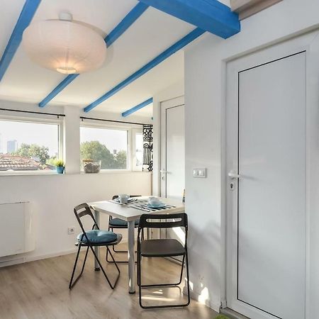 The Ivy House - A Cozy Attic Near The City Center By Flat Mаnager Sofia Exteriör bild
