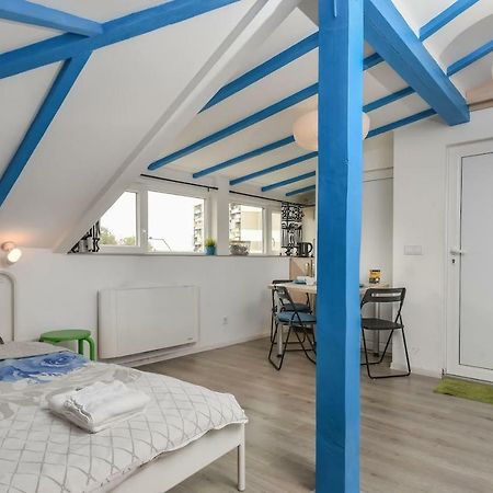The Ivy House - A Cozy Attic Near The City Center By Flat Mаnager Sofia Exteriör bild